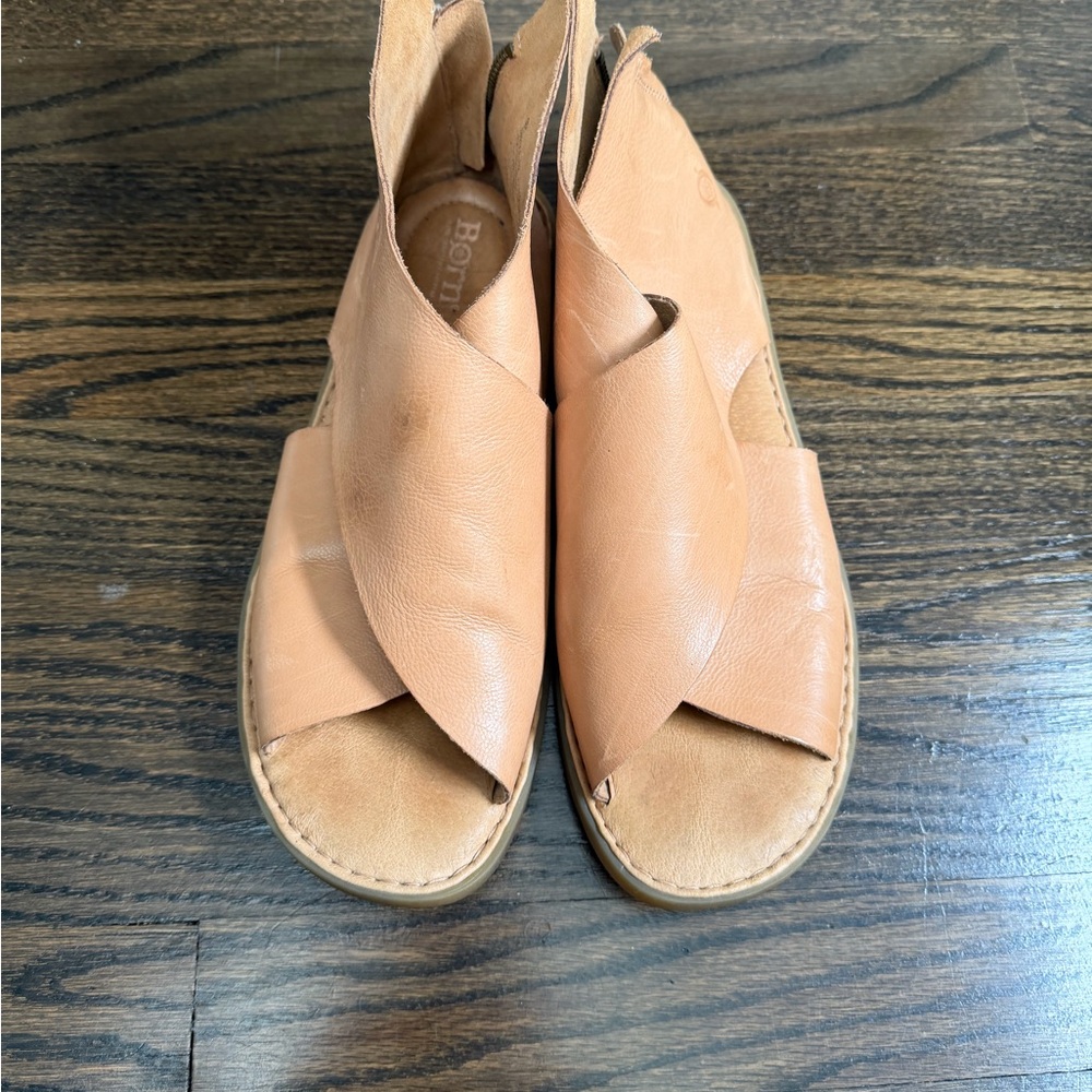 Born Women's Light Brown Leather Sandals